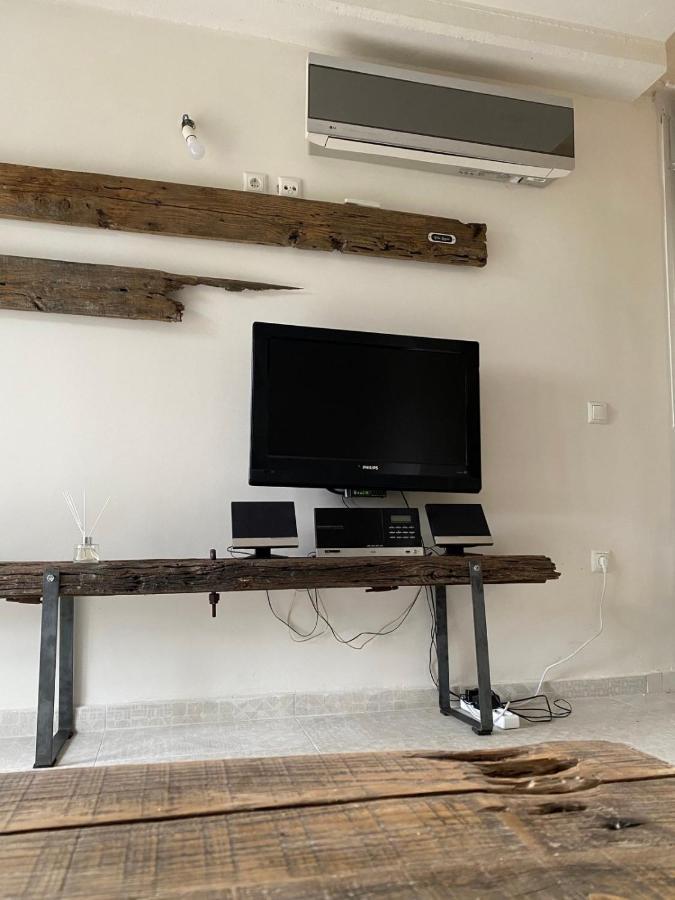 Laguna -house By The *